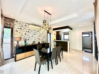 À louer et à vendre 3 chambres maison à Si Racha, Chonburi