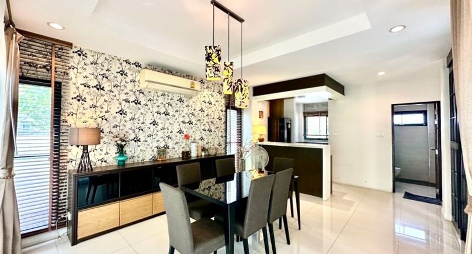 For rent and for sale 3 bed house in Si Racha, Chonburi