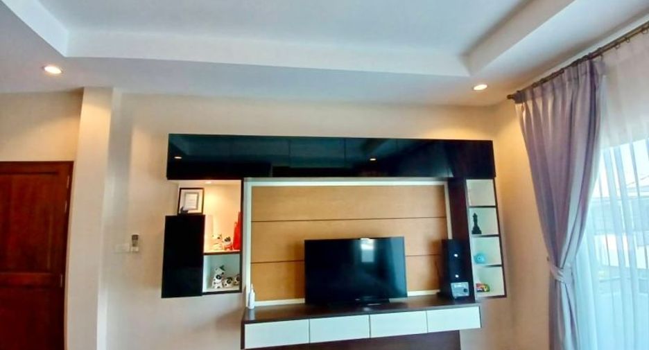 For rent and for sale 3 bed house in Si Racha, Chonburi
