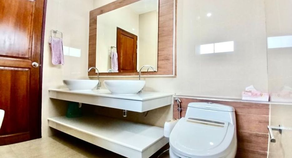 For rent and for sale 3 bed house in Si Racha, Chonburi