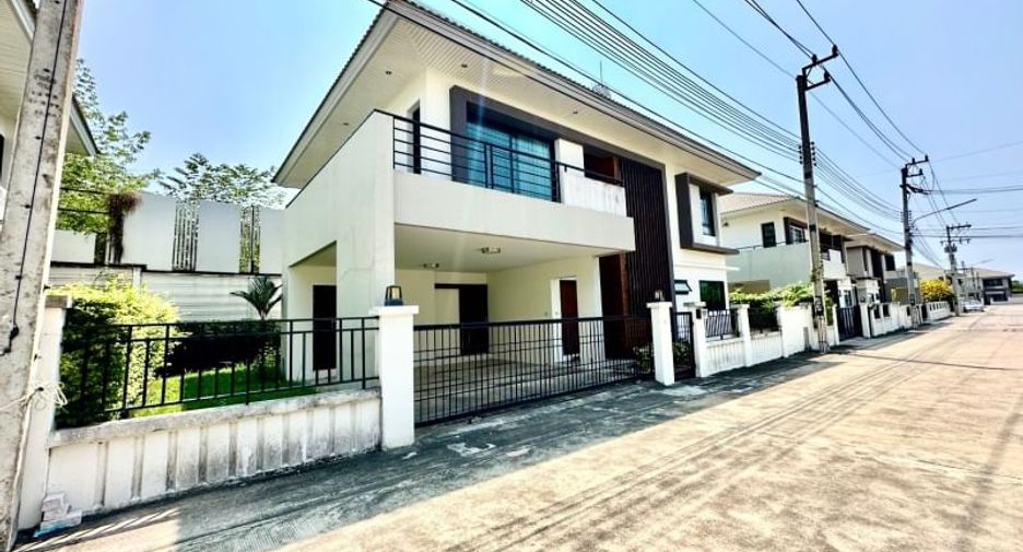 For rent and for sale 3 bed house in Si Racha, Chonburi