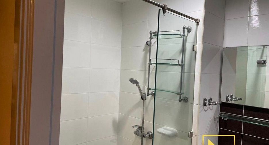 ให้เช่า 3 ห้องนอน คอนโด ใน วัฒนา, กรุงเทพฯ