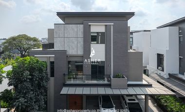 出售 4 卧室 独立屋 在 Phra Khanong, 曼谷
