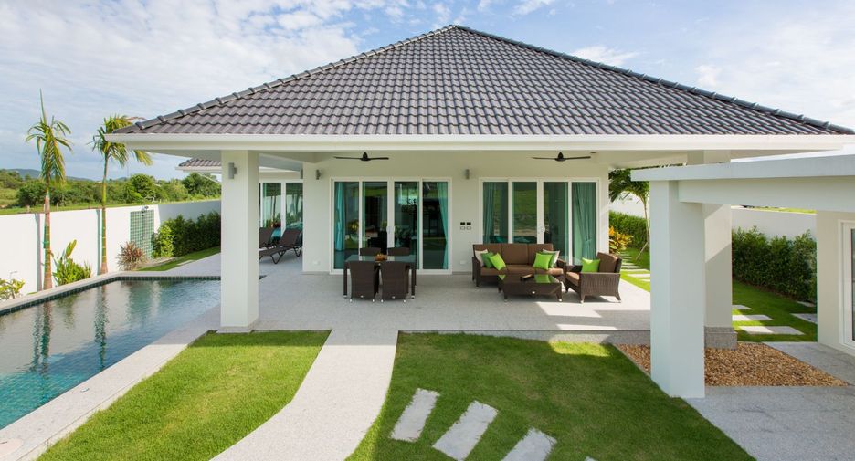 For sale 3 bedrooms villa in Hua Hin, Prachuap Khiri Khan