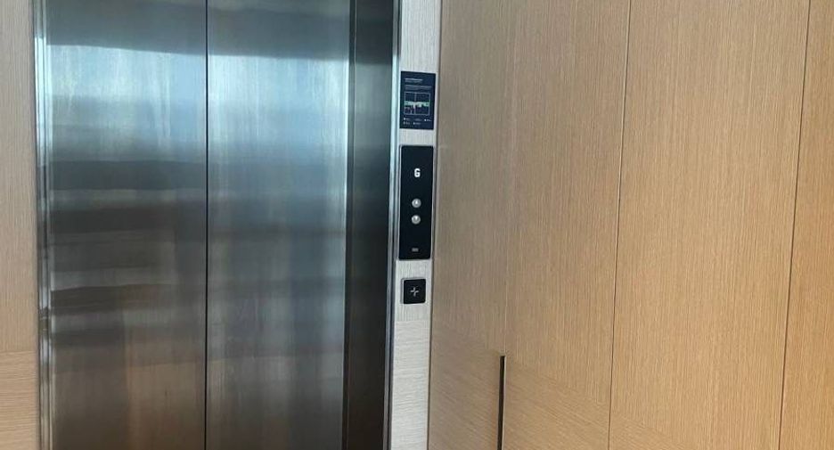 For sale 2 bedrooms condo in Watthana, Bangkok