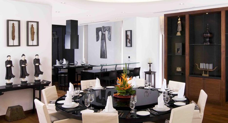 For sale 5 bedrooms villa in Mueang Phuket, Phuket