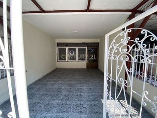 For sale 2 bed townhouse in Din Daeng, Bangkok
