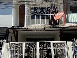 For sale 2 bed townhouse in Din Daeng, Bangkok
