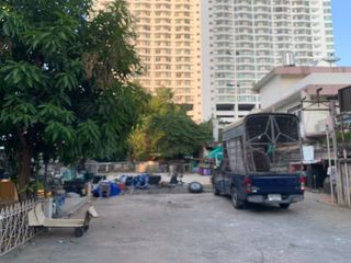出售 土地 在 Bang Kho Laem, 曼谷