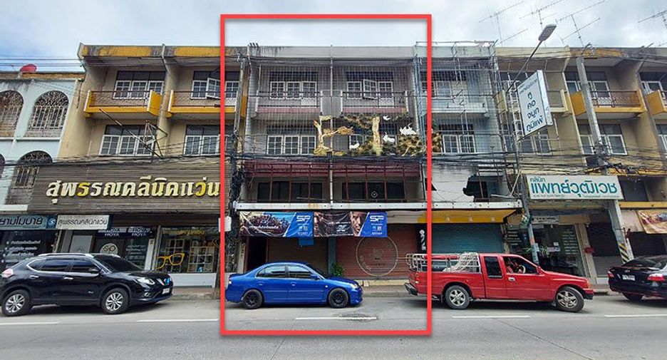 For sale 4 bed retail Space in Mueang Suphanburi, Suphan Buri