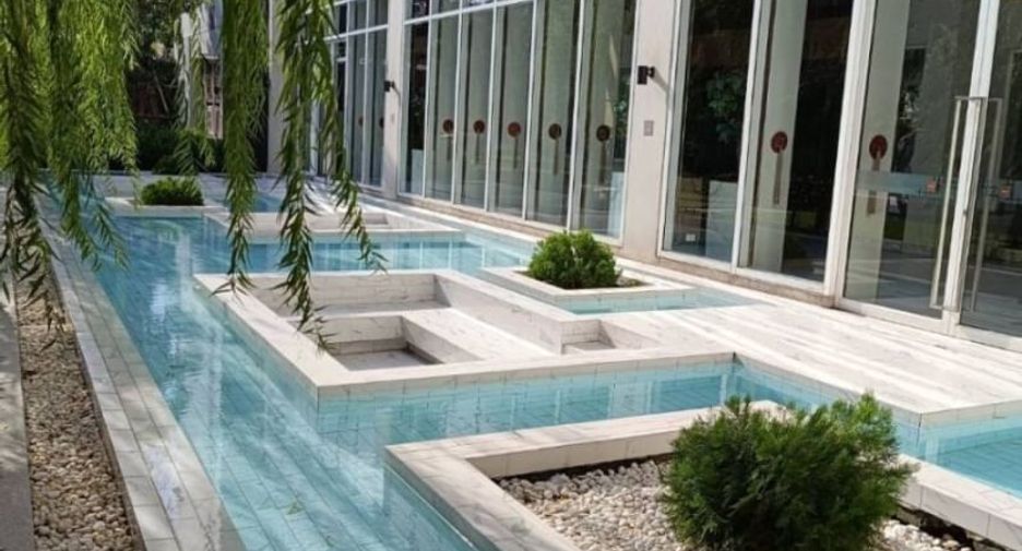 For rent 2 bedrooms condo in Bang Sue, Bangkok