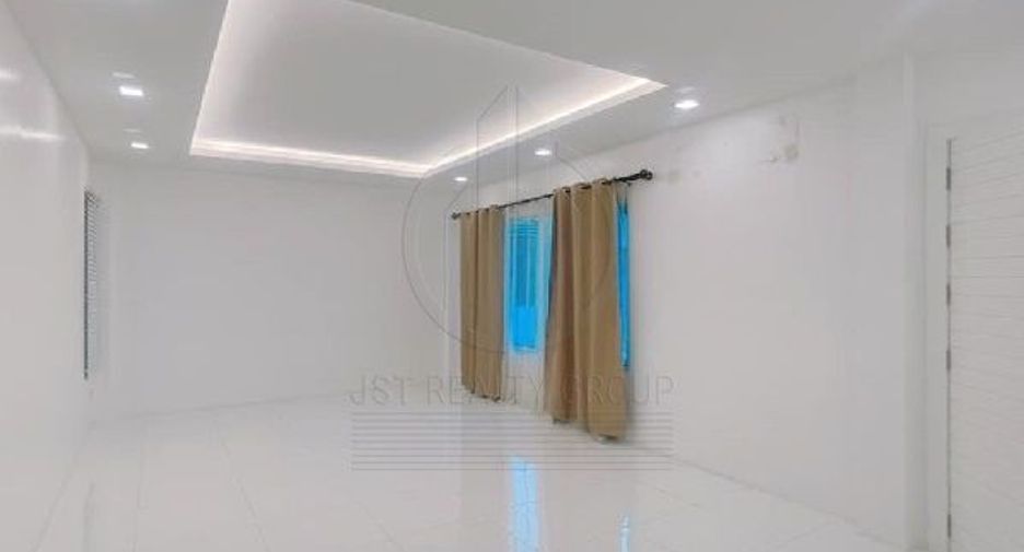 Haus zum Kauf mit 4 Zimmer in Thawi Watthana, Bangkok