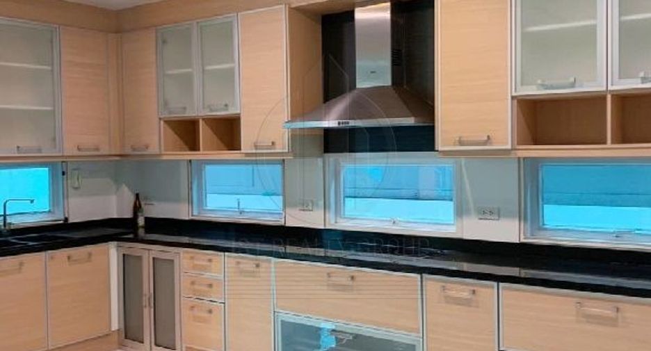 Haus zum Kauf mit 4 Zimmer in Thawi Watthana, Bangkok