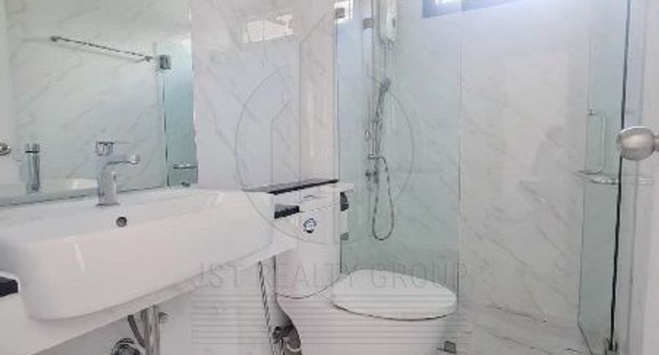 Haus zum Kauf mit 4 Zimmer in Thawi Watthana, Bangkok