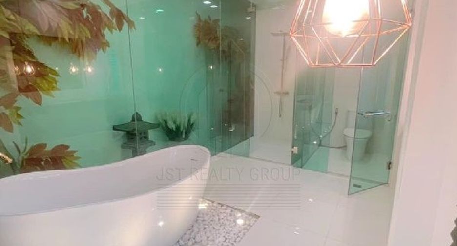 Haus zum Kauf mit 4 Zimmer in Thawi Watthana, Bangkok