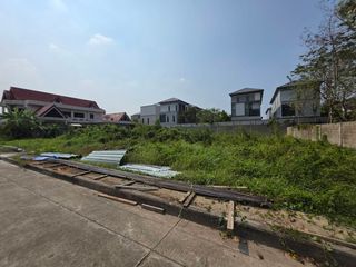 出售 土地 在 Suan Luang, 曼谷