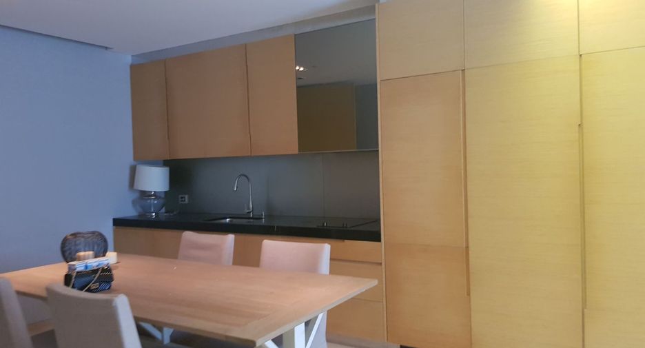 For rent 2 bedrooms condo in Sathon, Bangkok