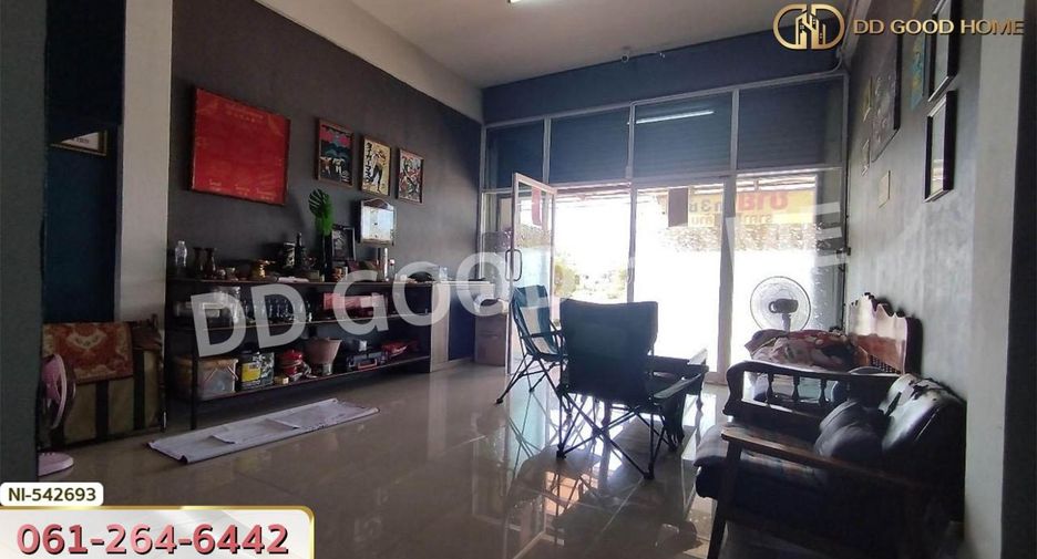 For sale 3 bedrooms retail Space in Kabin Buri, Prachin Buri
