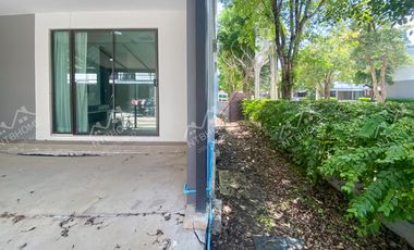 For sale 3 bed townhouse in Mueang Nonthaburi, Nonthaburi