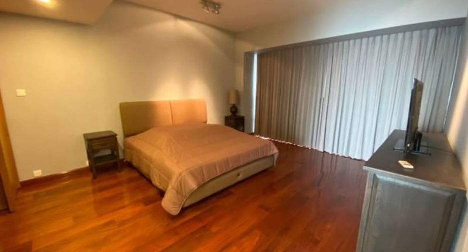 Condo en alquiler de 3 habitaciones en Sathon, Bangkok