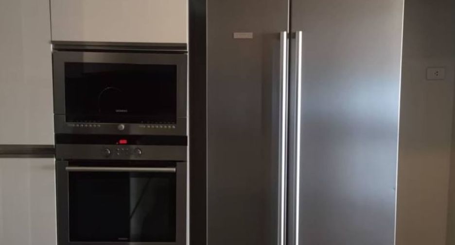 Condo en alquiler de 3 habitaciones en Sathon, Bangkok