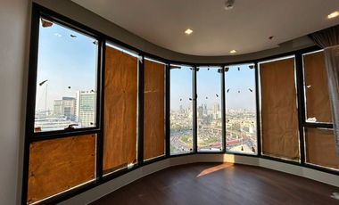For sale 2 bed condo in Ratchathewi, Bangkok