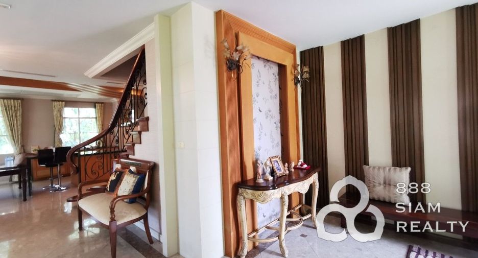 For sale 3 bedrooms house in Prawet, Bangkok