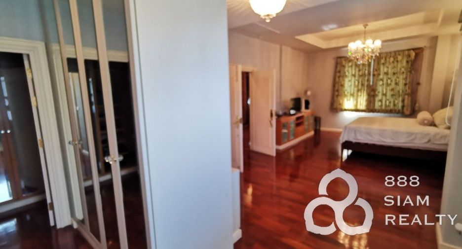 For sale 3 bedrooms house in Prawet, Bangkok