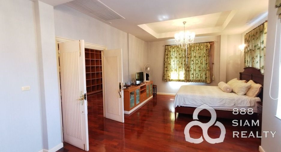 For sale 3 bedrooms house in Prawet, Bangkok