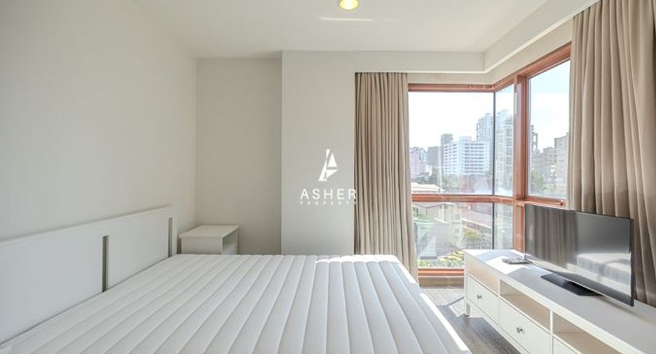 For rent 3 bedrooms condo in Khlong Toei, Bangkok