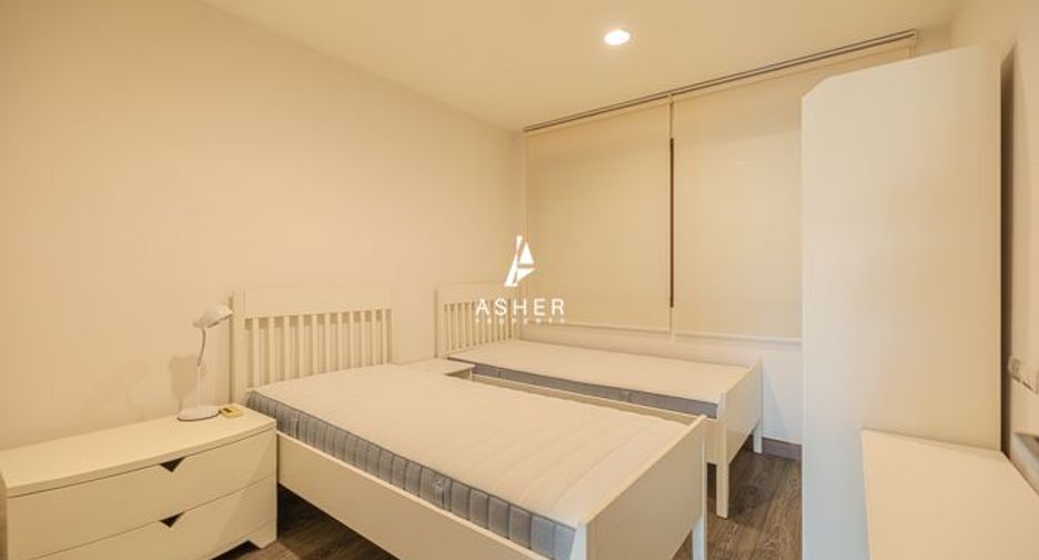 For rent 3 bedrooms condo in Khlong Toei, Bangkok