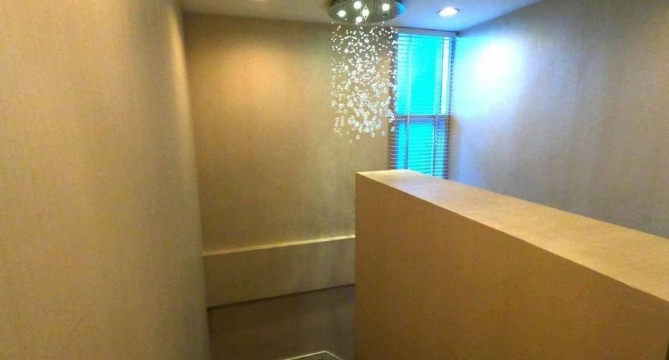 ขาย 4 ห้องนอน คอนโด ใน คลองเตย, กรุงเทพฯ