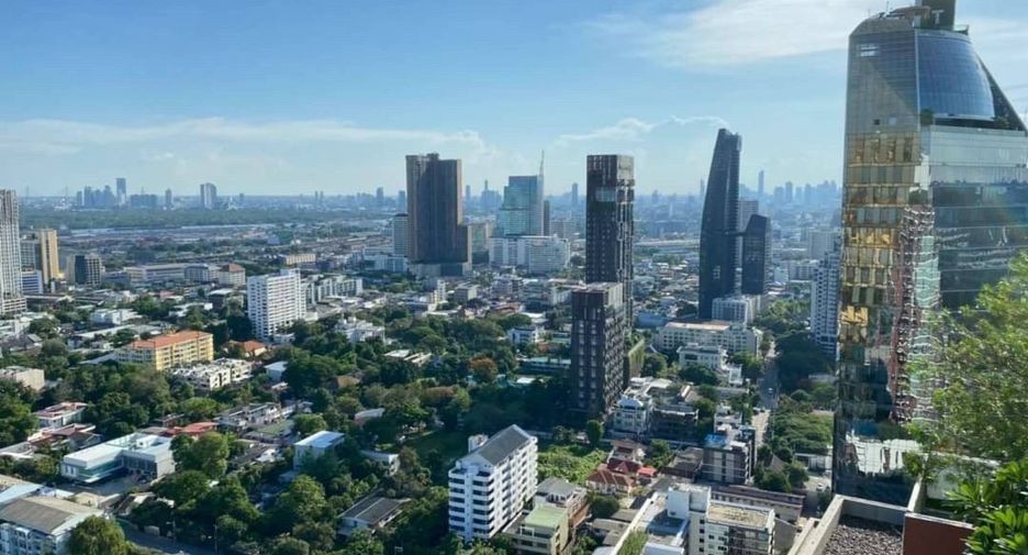 ขาย 4 ห้องนอน คอนโด ใน คลองเตย, กรุงเทพฯ