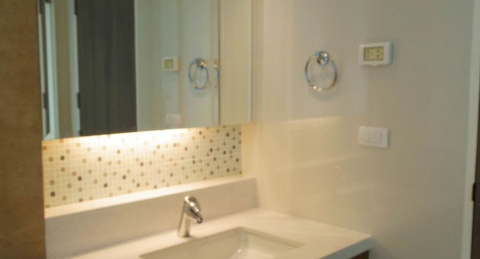 For rent 2 ベッドルーム condo in Khlong Toei, Bangkok