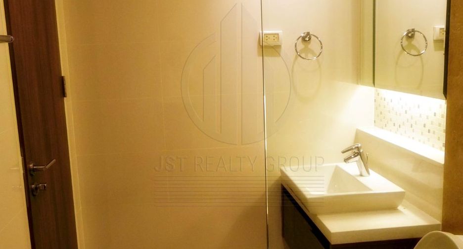 For rent 2 ベッドルーム condo in Khlong Toei, Bangkok