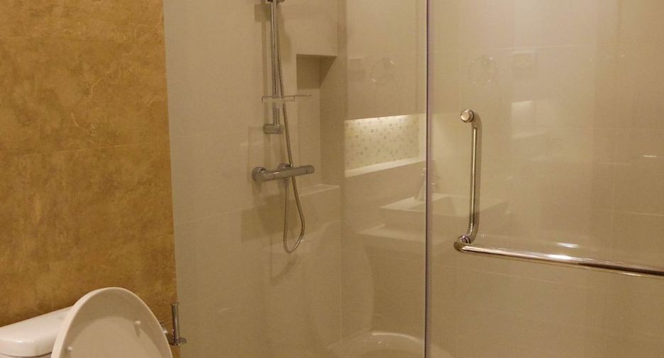 For rent 2 ベッドルーム condo in Khlong Toei, Bangkok