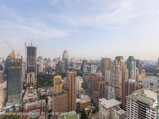 For rent 2 ベッドルーム condo in Pathum Wan, Bangkok