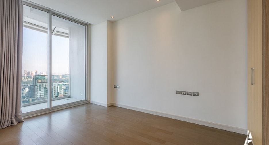Wohnung zur Miete mit 2 Zimmer in Pathum Wan, Bangkok