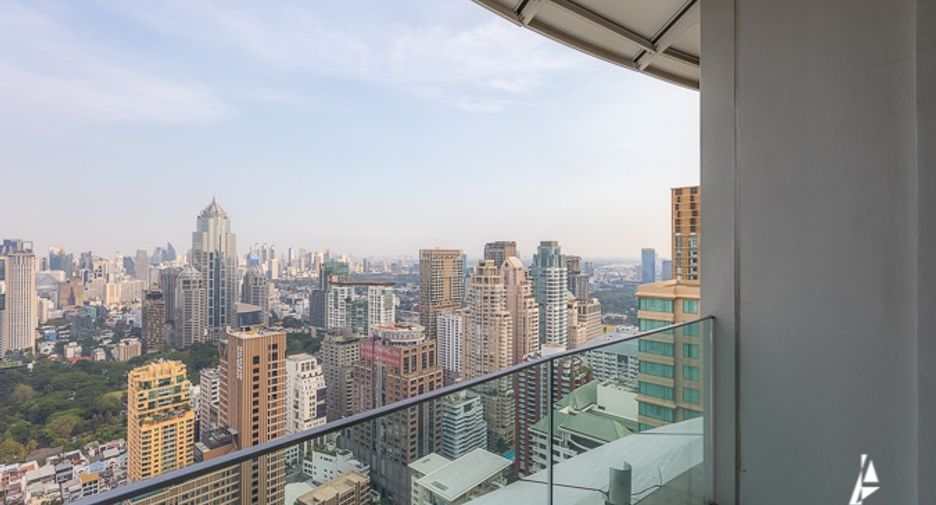 Wohnung zur Miete mit 2 Zimmer in Pathum Wan, Bangkok