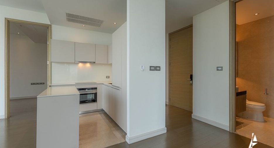 Wohnung zur Miete mit 2 Zimmer in Pathum Wan, Bangkok