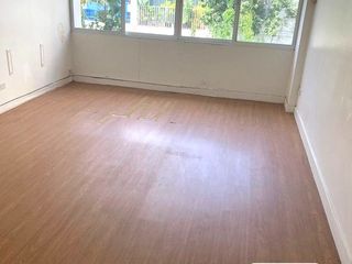 ให้เช่า 5 ห้องนอน ทาวน์เฮ้าส์ ใน วัฒนา, กรุงเทพฯ