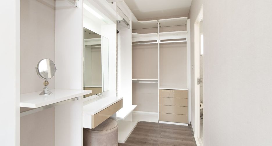 Haus zum Kauf mit 4 Zimmer in Bang Bon, Bangkok