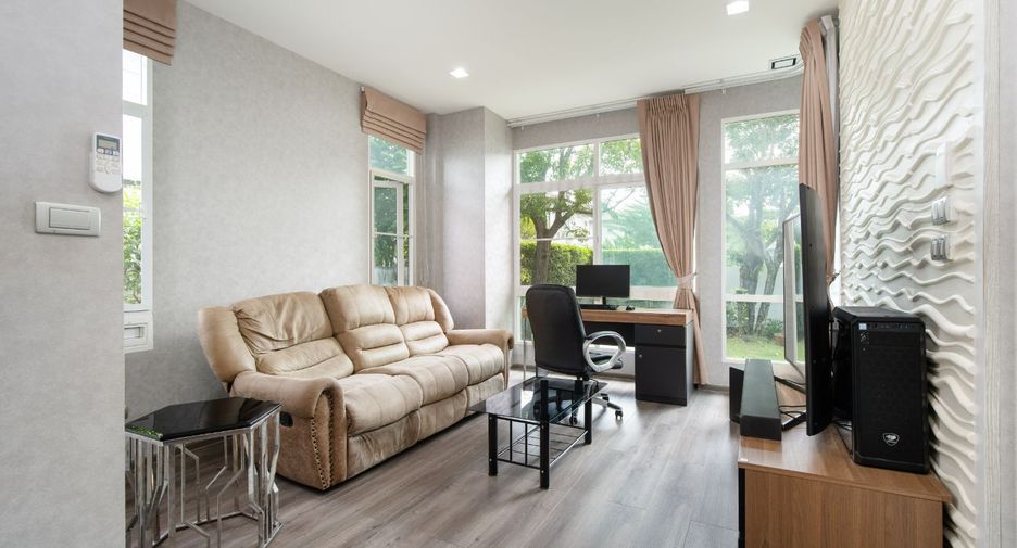 Haus zum Kauf mit 4 Zimmer in Bang Bon, Bangkok