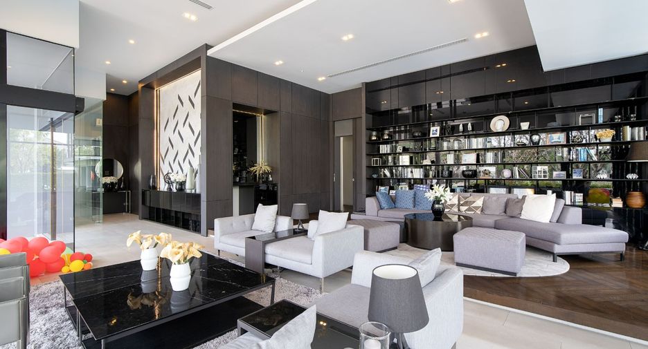 Haus zum Kauf mit 4 Zimmer in Bang Bon, Bangkok