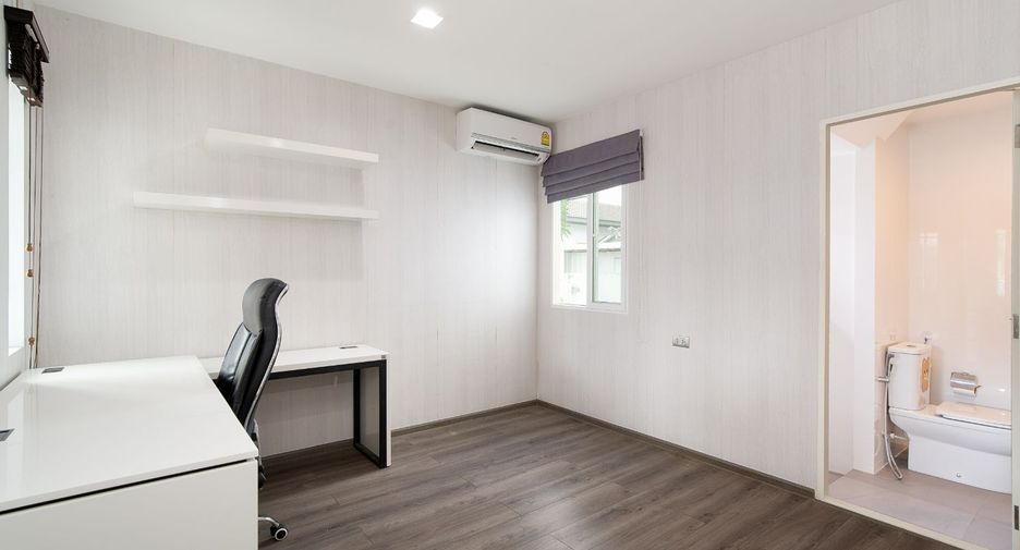 Haus zum Kauf mit 4 Zimmer in Bang Bon, Bangkok