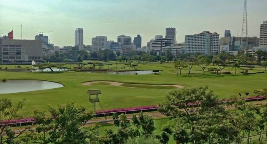 For rent 2 bedrooms condo in Pathum Wan, Bangkok