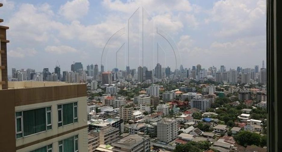 For sale 2 bedrooms condo in Watthana, Bangkok