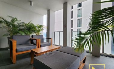 For rent 3 bed condo in Pathum Wan, Bangkok