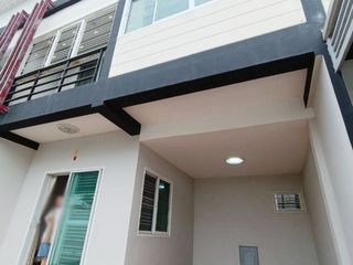 For sale 3 bed townhouse in Bang Saray, Pattaya