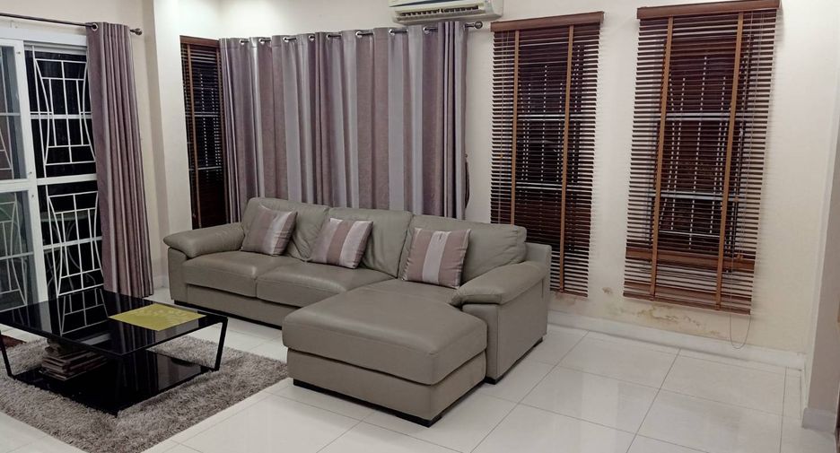 For sale 3 bedrooms house in Ban Bueng, Chonburi